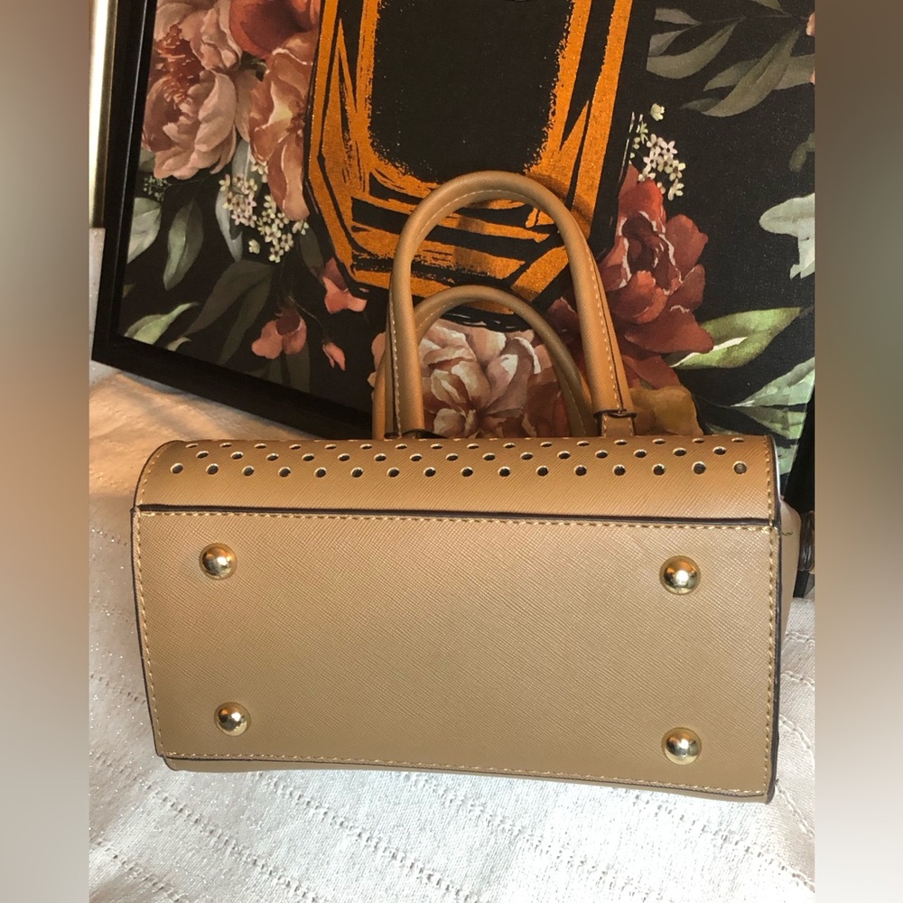 Michael Kors Tan Handbag with Perforated Design - Picture 5 of 7